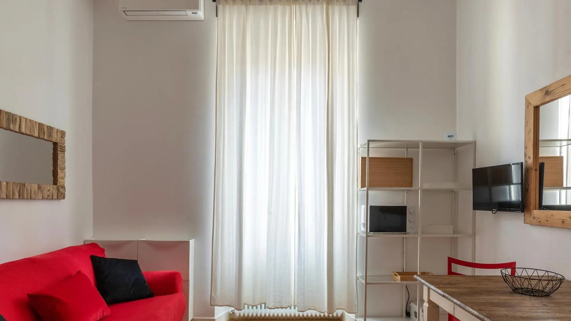 Piazza Vittorio Luxury House Apartment Rome Italy